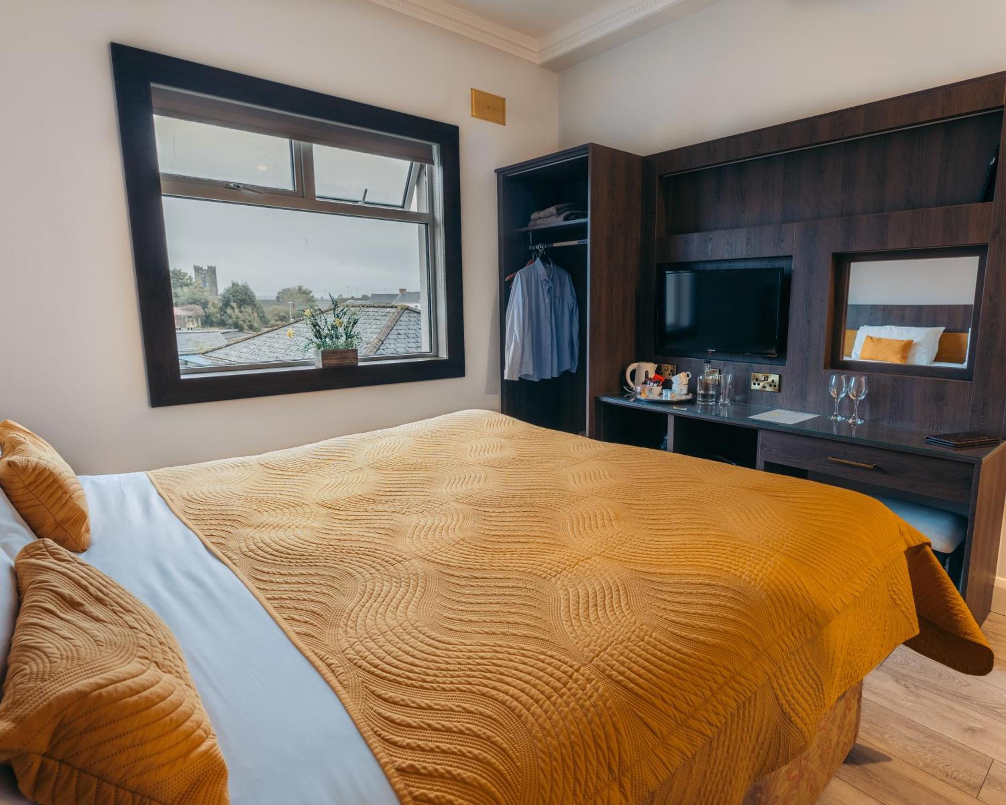 Gleeson'S Restaurant & Rooms Roscommon Ngoại thất bức ảnh